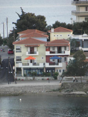 Отель Vasilis Apartments  Эрмиони